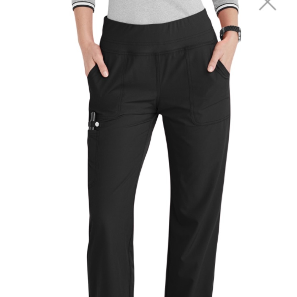 Elle scrub pants
